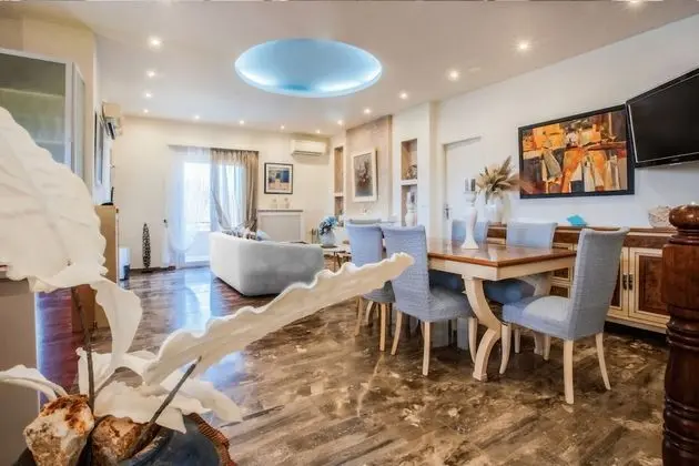 Villa, 3 Yatak Odası, Şömine