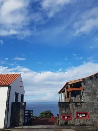 Tek Büyük Yataklı Oda, Penceresiz