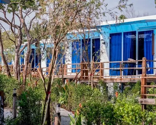 Deluxe Double Bungalow Garden View