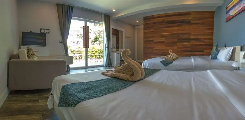 Deluxe Family Room Garden View