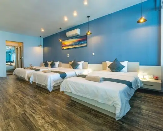 Superior Beach View Family Suite