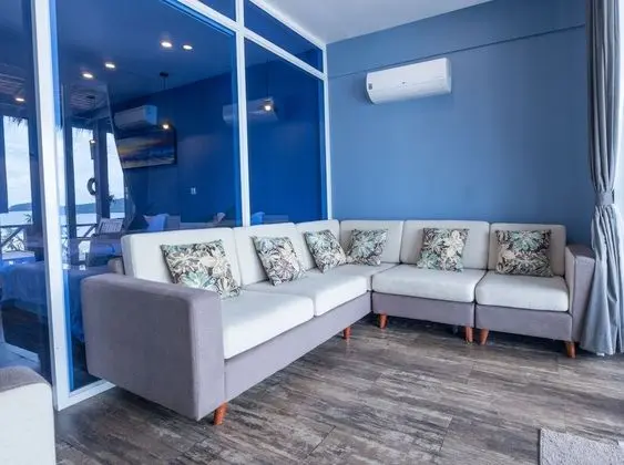 Superior Beach View Family Suite