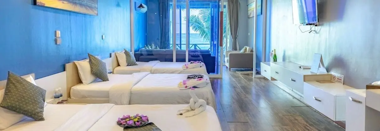 Superior Beach View Family Suite