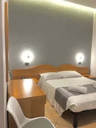 Üç Kişilik Oda