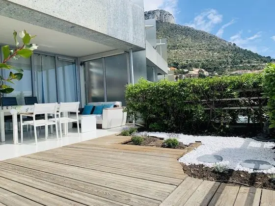 COSTA 001