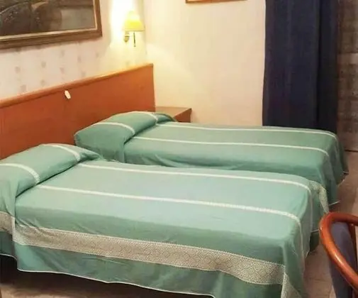 Tek Büyük veya İki Ayrı Yataklı Oda, Özel Banyo