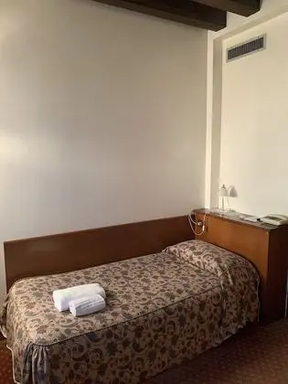Tek Kişilik Oda