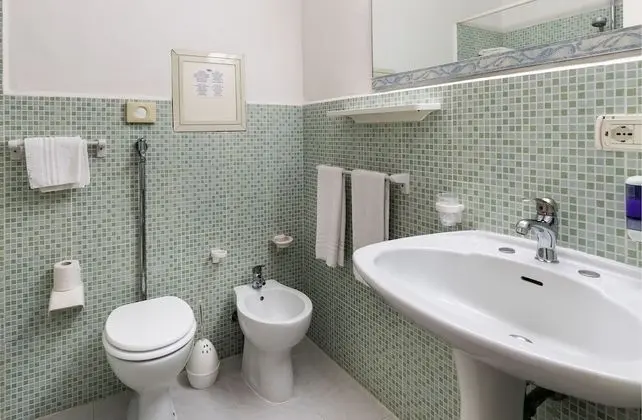 Standard Dört Kişilik Oda