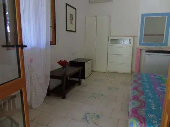 Standard Tek Büyük Yataklı Oda, Bahçe Manzaralı