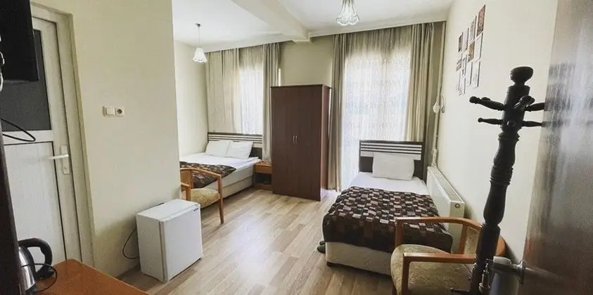 Aile Odası - Balkonlu - Oda Kahvaltı