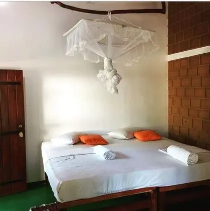 Kulübe, 1 Çift Kişilik Yatak, Sigara İçilmez