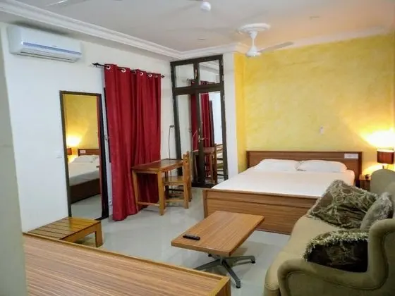 Luxury Tek Büyük Yataklı Oda