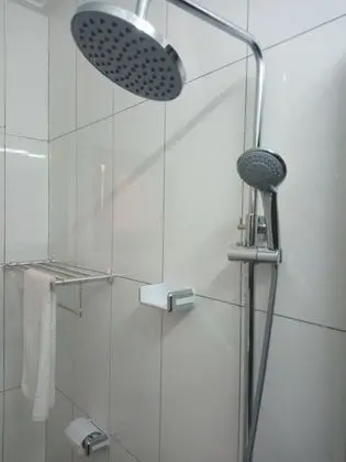 Luxury Tek Büyük Yataklı Oda