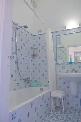 Superior Tek Büyük Yataklı Oda, Balkon, Bahçe Manzaralı