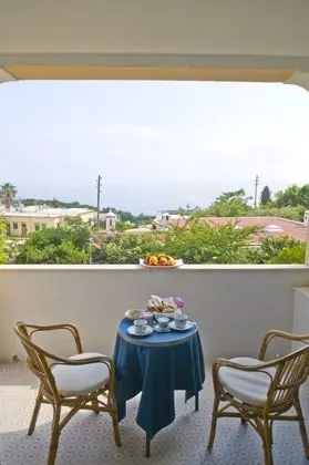 Superior Tek Büyük Yataklı Oda, Balkon, Deniz Manzaralı