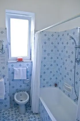 Superior Tek Büyük Yataklı Oda, Balkon, Deniz Manzaralı