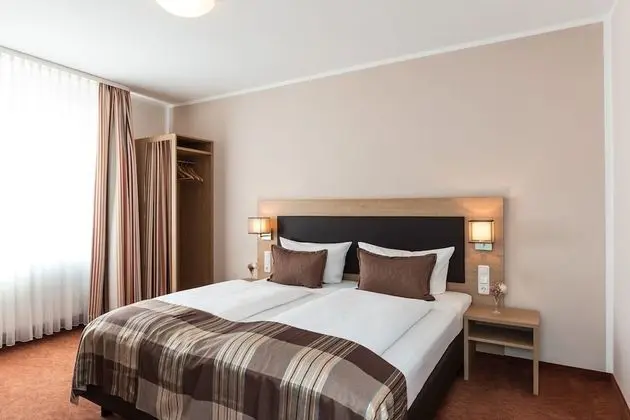 Standard Tek Büyük Yataklı Oda