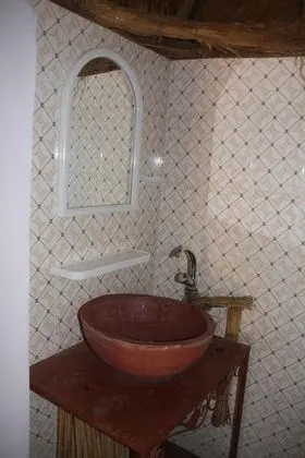 Basic Kulübe, 1 Çift Kişilik Yatak, Göl Manzaralı