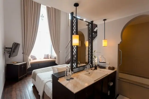 Süit, Havuz Manzaralı (Terrace-Free 30 minutes head massage)