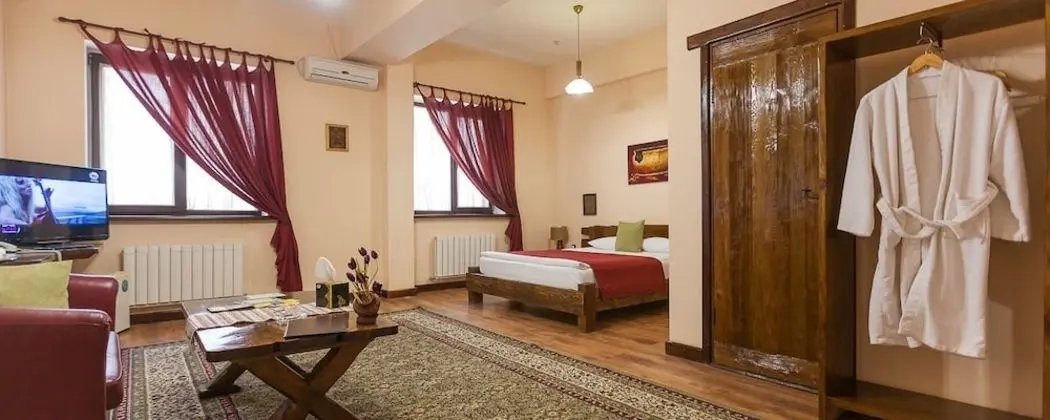 Junior Süit, 1 Çift Kişilik Yatak