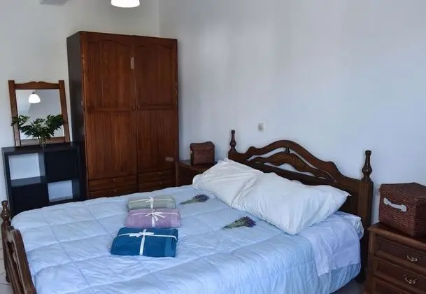 Standard Apart Daire, Birden Çok Yatak (Sarakina Apartment 50m From The Beach)