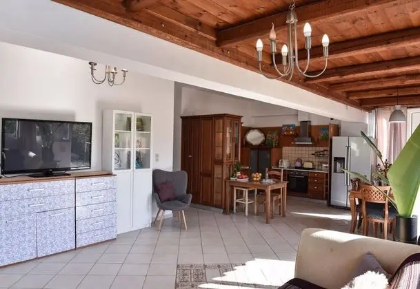 Standard Apart Daire, Birden Çok Yatak (Sarakina Apartment 50m From The Beach)