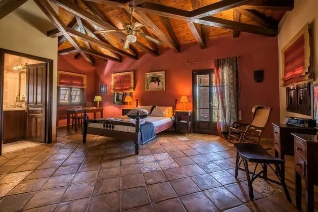 Classic Villa, Birden Çok Yatak Odası, Kişiye Özel Havuzlu (3 Houses)