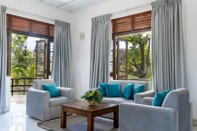 Deluxe Dört Kişilik Oda, 1 Yatak Odası, Balkon, Havuz Manzaralı