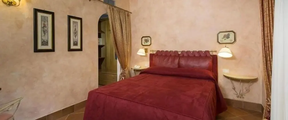 Standard Büyük Yataklı Tek Kişilik Oda