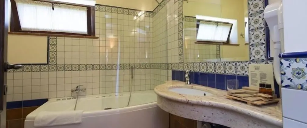 Standard Büyük Yataklı Tek Kişilik Oda