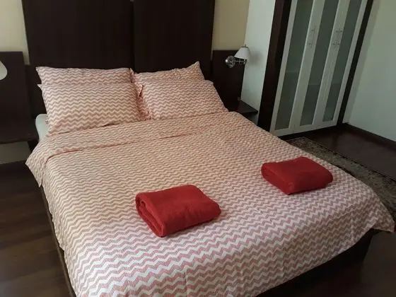 2 + 1 Bedroom Condo