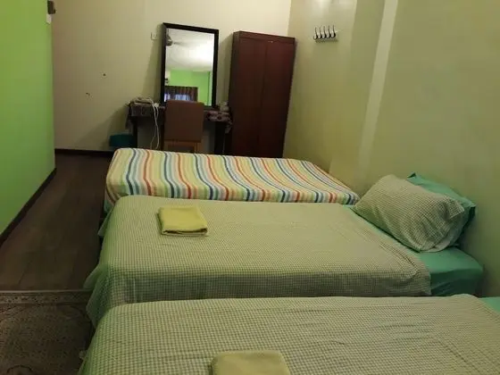 Üç Kişilik Oda