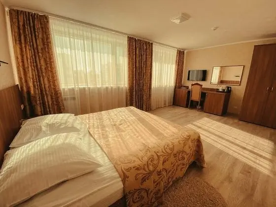 Comfort Tek Büyük Yataklı Oda
