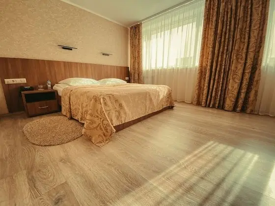 Comfort Tek Büyük Yataklı Oda