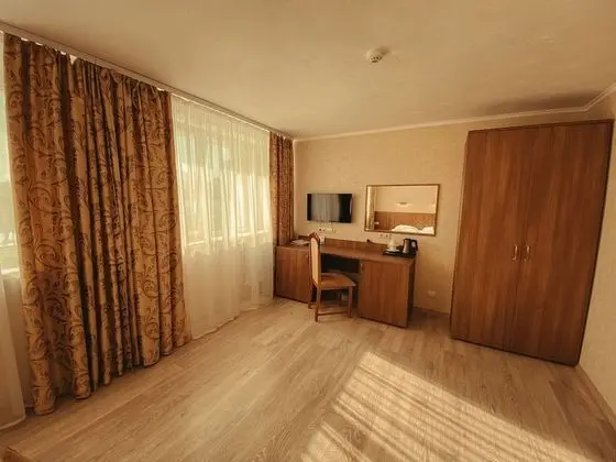 Comfort Tek Büyük Yataklı Oda