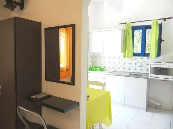 Apart Daire, Bahçe Manzaralı (1)