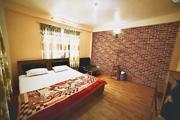 Basic Tek Büyük Yataklı Oda, 1 Büyük (Queen) Boy Yatak, Sigara İçilebilir, Özel Banyo