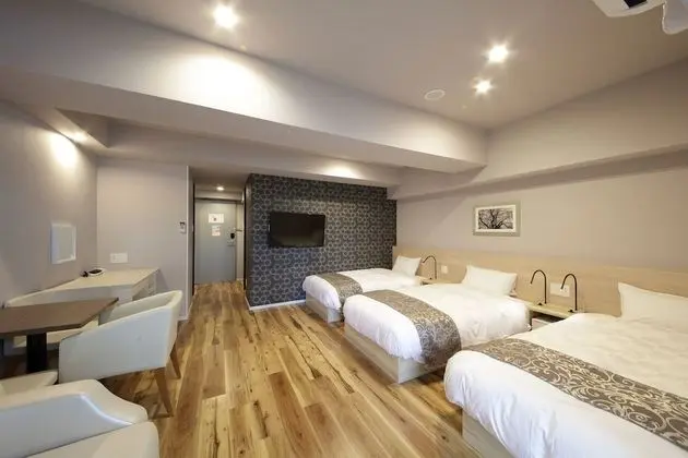 Deluxe Üç Kişilik Oda, Sigara İçilmez