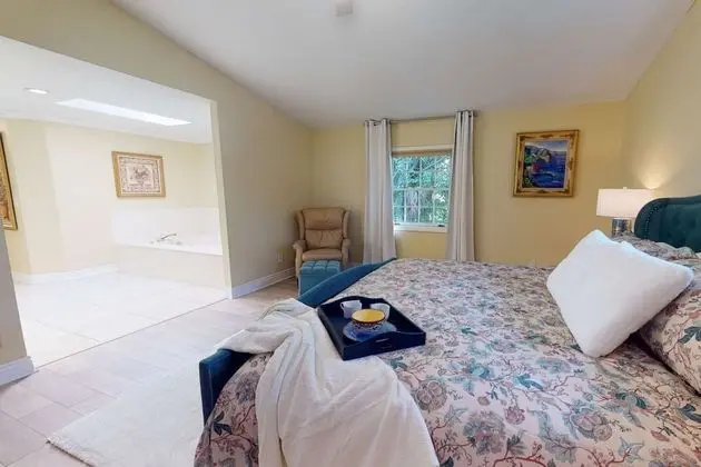 Ev (Sarasota Bay Pool Home)
