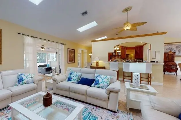 Ev (Sarasota Bay Pool Home)