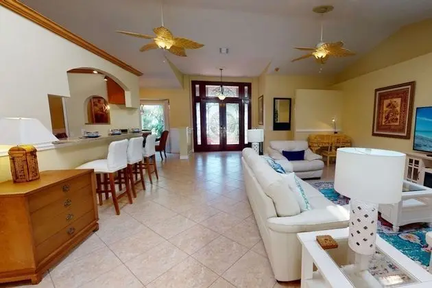 Ev (Sarasota Bay Pool Home)