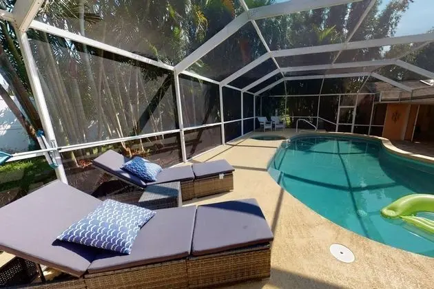 Ev (Sarasota Bay Pool Home)