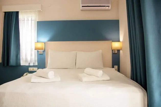https://images.etstur.com/imgproxy/resize/2560x1440/files/images/hotelImages/etsrooms/514992/Villa_Saray_Hotel_20240509102116_3.jpg
