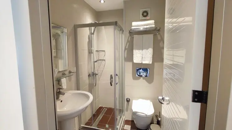 https://images.etstur.com/imgproxy/resize/2560x1440/files/images/hotelImages/etsrooms/514992/Villa_Saray_Hotel_20240509102420_1.jpg