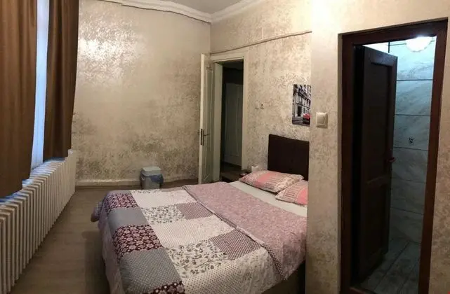 Geniş Oda