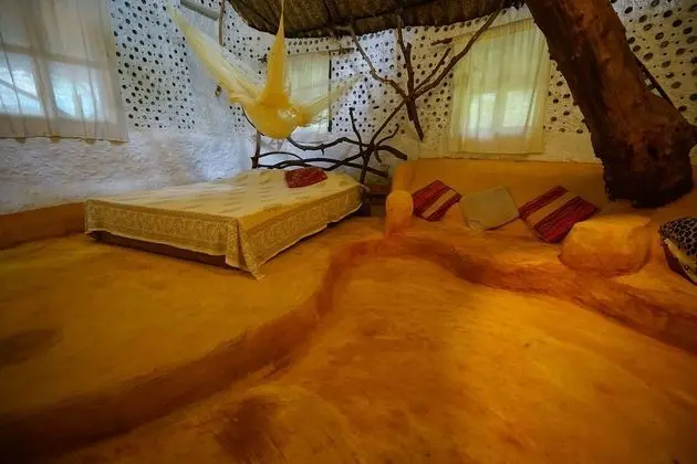Traditional Ev (Mud House)