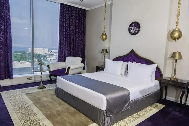 Deluxe Oda, 1 En Büyük (King) Boy Yatak (Corniche View)