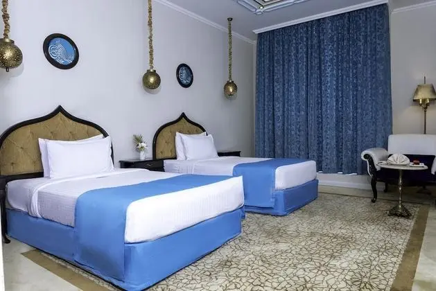 Superior Tek Büyük veya İki Ayrı Yataklı Oda