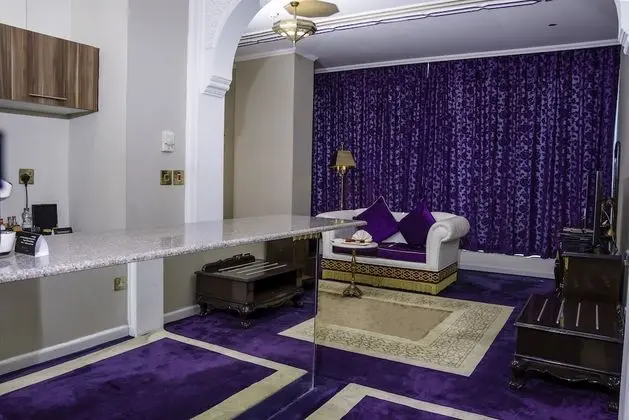Superior Tek Büyük veya İki Ayrı Yataklı Oda