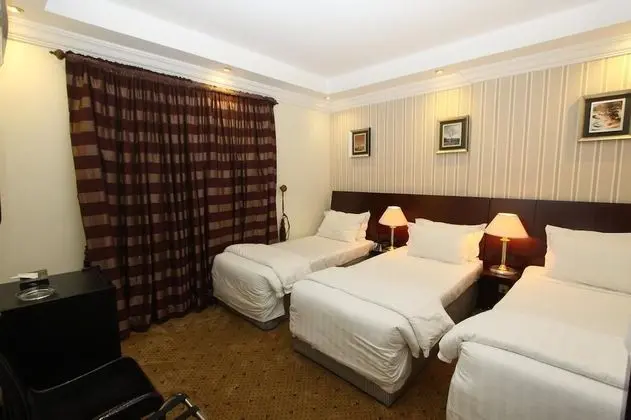 Dört Kişilik Oda